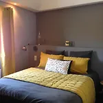 Casa de hóspedes Idees Deco At 3*